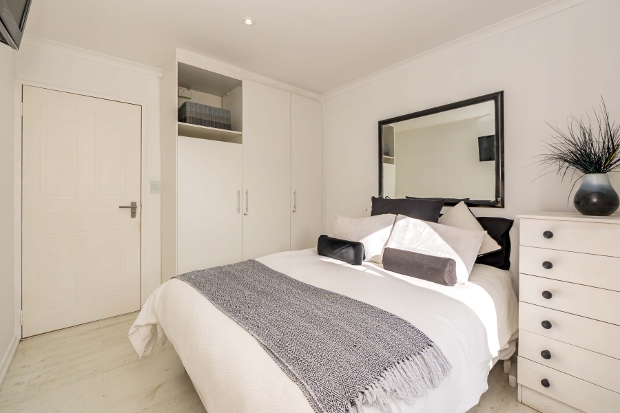 3 Bedroom Property for Sale in Sunningdale Western Cape